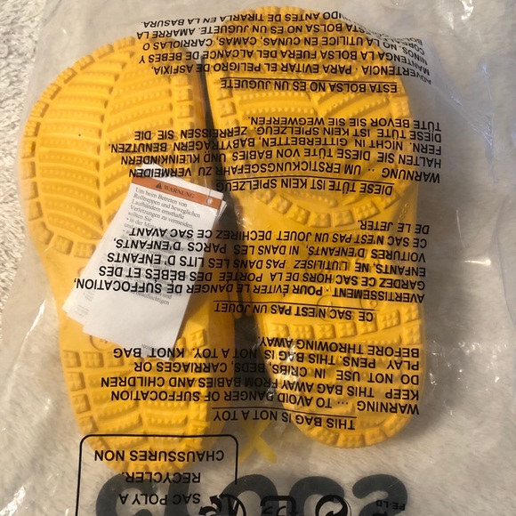 Crocs - Picture 4 of 5